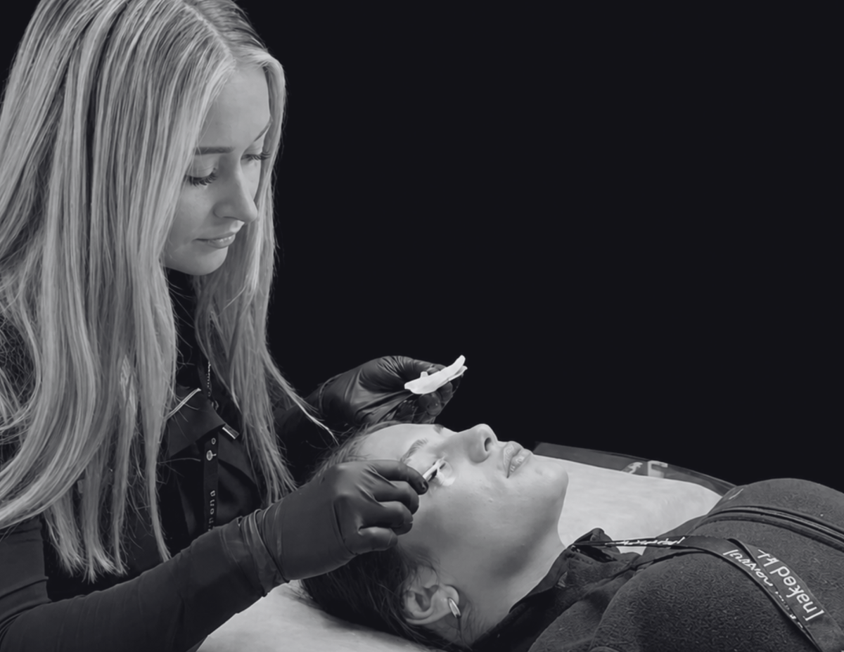 EN LINEA Curso Tintes para Cejas Helyx Híbridos